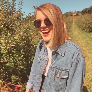 Meet your Posher, Claire